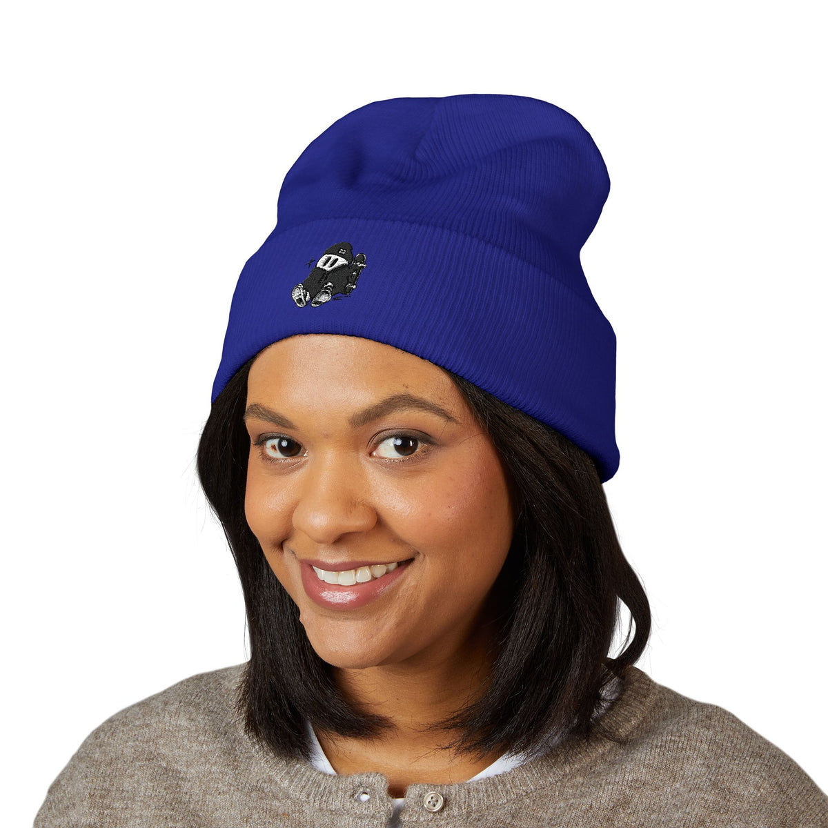 Gorro Bordado Pingüino — Liptoc | Cozy Winter Beanie